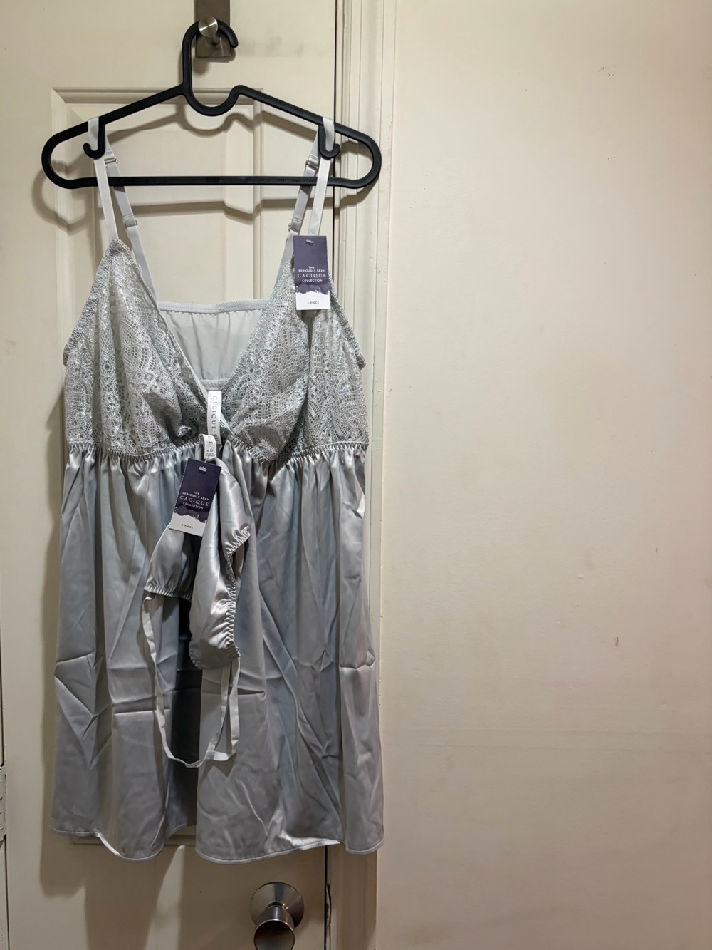 NWT Cacique The seriously Sexy Collection Silver Lace Trim Baby Doll & Panty